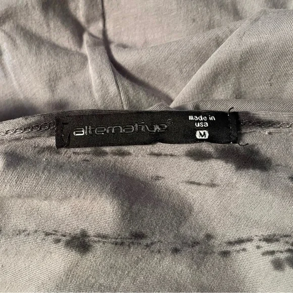 Alternative Medium Dress - Picture 5 of 5